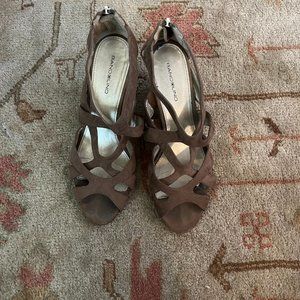 Strappy Bandolino Brown Faux Suede Strappy Wedges